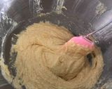Gambar langkah 2 resipi Chocolate Chip Cookies.