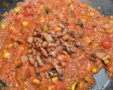 Foto del paso 4 de la receta: Tallarines con Guanciale, Salsa de Tomate y Bechamel