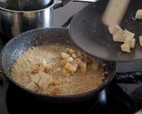 Foto del paso 8 de la receta: Risotto con Pera y Gorgonzola