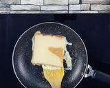 A picture of step 4 of Classic French Toast.