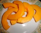 Foto del paso 1 de la receta: Filete de salmón a la plancha con calabaza