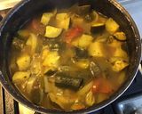 Une image de l'étape 3 de Soupe de courgettes aux carottes râpées.