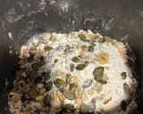 Foto del paso 1 de la receta: Pan chapata con semillas