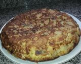 Foto del paso 5 de la receta: Tortilla de papa con cebollita y morrón gratinados..