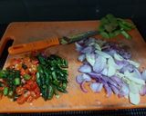 Foto langkah ke 2 dari resep Tumis ikan warna warni.