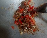 Foto langkah ke 4 dari resep Jamur kuping telur puyuh bumbu lodeh.