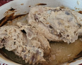Foto del paso 5 de la receta: Pollo especiado con salsa de yogur y miel