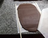 Foto del paso 2 de la receta: Galletitas de chocolate con sorpresa!