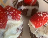 Foto del paso 5 de la receta Madalenas de chocococo y avena con topping blanco.🍰🍓🍓