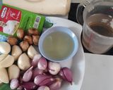 Foto langkah ke 1 dari resep Bumbu Dasar Putih.