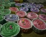 Foto langkah ke 8 dari resep Cupcake kukus lembut.