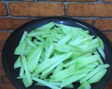 Foto langkah ke 1 dari resep Ketupat Sayur.