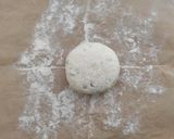 Foto del passaggio 5 della ricetta Focaccette istantanee alle erbe aromatiche