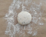 Foto del passaggio 5 della ricetta Focaccette istantanee alle erbe aromatiche