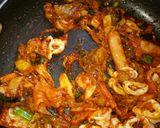 Foto langkah ke 3 dari resep Nasi Goreng Kimchi/Kimchi Bokkeum Bab.