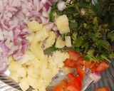 A picture of step 3 of Golgappa chaat.