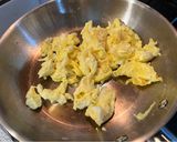 Foto langkah ke 1 dari resep Jamur Shimeji Cah Telur.