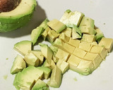 Foto del paso 2 de la receta: Sashimi de salmón y aguacate con doble soja