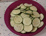 Foto del paso 2 de la receta: Ensalada de lentejas rojas y tortilla de calabacín