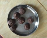 A picture of step 9 of Dark Chocolate Buckwheat Ladoo.