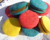 Foto del paso 8 de la receta: Alfajorcitos de maicena en colores / coloridos