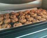 Foto langkah ke 2 dari resep Chewy Chocochips Cookies.