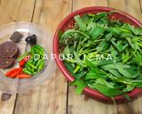 Foto langkah ke 1 dari resep Rujak Kangkung Khas Kuningan.