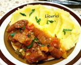 Pas rețetă Cârnăciori picanți în sos de legume cu piure de cartofi! 3 fotografie