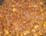 A picture of step 1 of Apple anjer laddo.