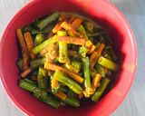 Foto langkah ke 4 dari resep Tumis Wortel Buncis Bumbu Kuning.