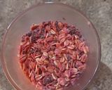 Foto langkah ke 5 dari resep Pinku Overnight Oat Milk Beetroot.