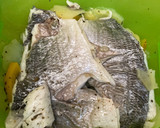 Foto del paso 3 de la receta: Dorada con pimientos y patatas en Lékué