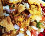 A picture of step 2 of Chana Samosa Chaat.