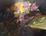 Foto del paso 2 de la receta: Ternera con setas a la mostaza (con olla rápida)