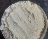 A picture of step 3 of Suji & besan ke ladoo.