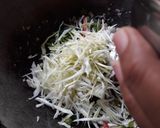 A picture of step 5 of Authentic Veg-Hakka Noodles.