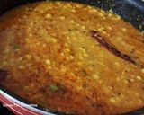 A picture of step 3 of Chana dal Tadka.