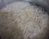 A picture of step 2 of Boiled Sewiyan.
