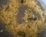 A picture of step 2 of Garlic chilli chicken curry.