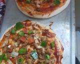 A picture of step 3 of Pizza (Mini pizza).