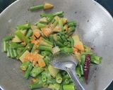 A picture of step 3 of Onion Flower And Potato Fry(Pyaaz Kali Aloo Bhaja).