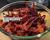 Foto langkah ke 1 dari resep Dried Chilli Oil Gurih Super Pedas Khas Dimsum dan Masakan Lainnya.