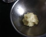 A picture of step 2 of Home-made Ghee.