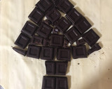Foto del paso 2 de la receta: Árbol de hojaldre y chocolate