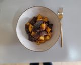 Foto del paso 8 de la receta Ternera estofada al vino tinto con patatas y surtido de setas