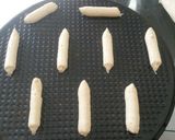 Foto langkah ke 3 dari resep Kue Lidah Kucing No Oven Tanpa cetakan.