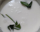 Foto langkah ke 5 dari resep Es Pisang Ijo Khas Makasar.