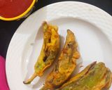 A picture of step 5 of Mirchi pakora.