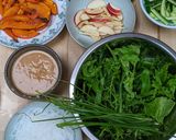 A picture of step 5 of Vietnamese veggie summer rolls.
