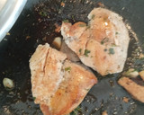 Foto del paso 5 de la receta: Pollo al ajo y vino blanco 🐔🧄🥂